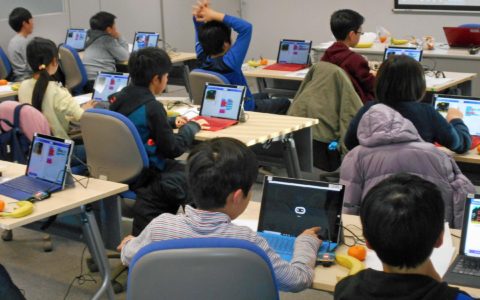 英語でSTEM科目を学ぶワークショップが東京で開催されました。