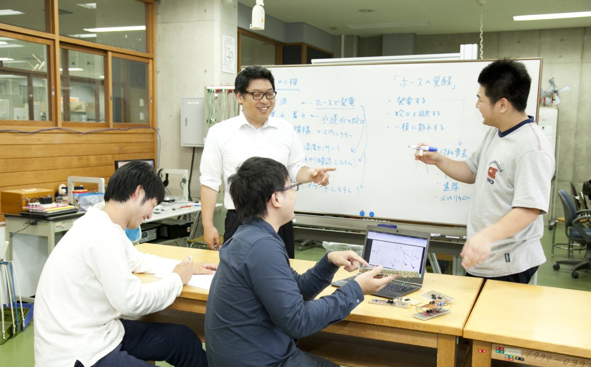 Fifth-year Students' Graduation Project Presentations
